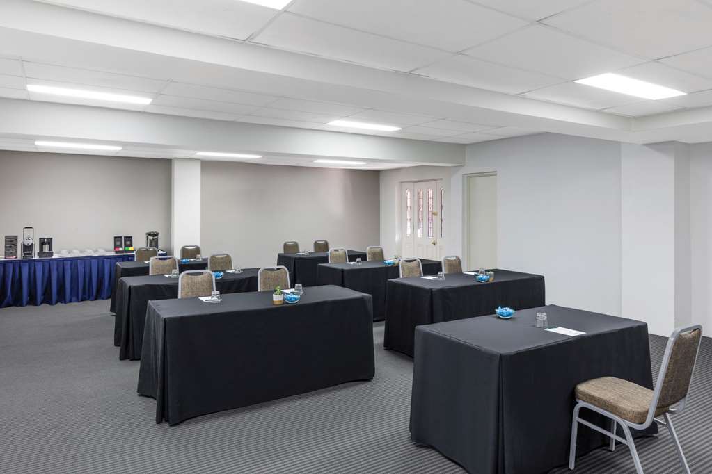 Aparthotel Adina Serviced Kingston Canberra